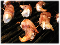 grilling shrimp wrapped in bacon 
