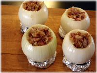 onions stuffed with bacon